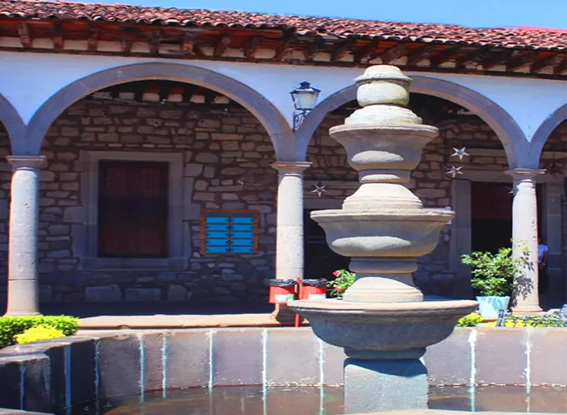 Planteles carousel Tacambaro